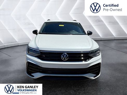 Used 2024 Volkswagen Tiguan SE R-Line AWD/4WD image 2