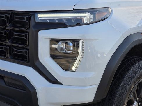 Used 2024 GMC Canyon Elevation image 6