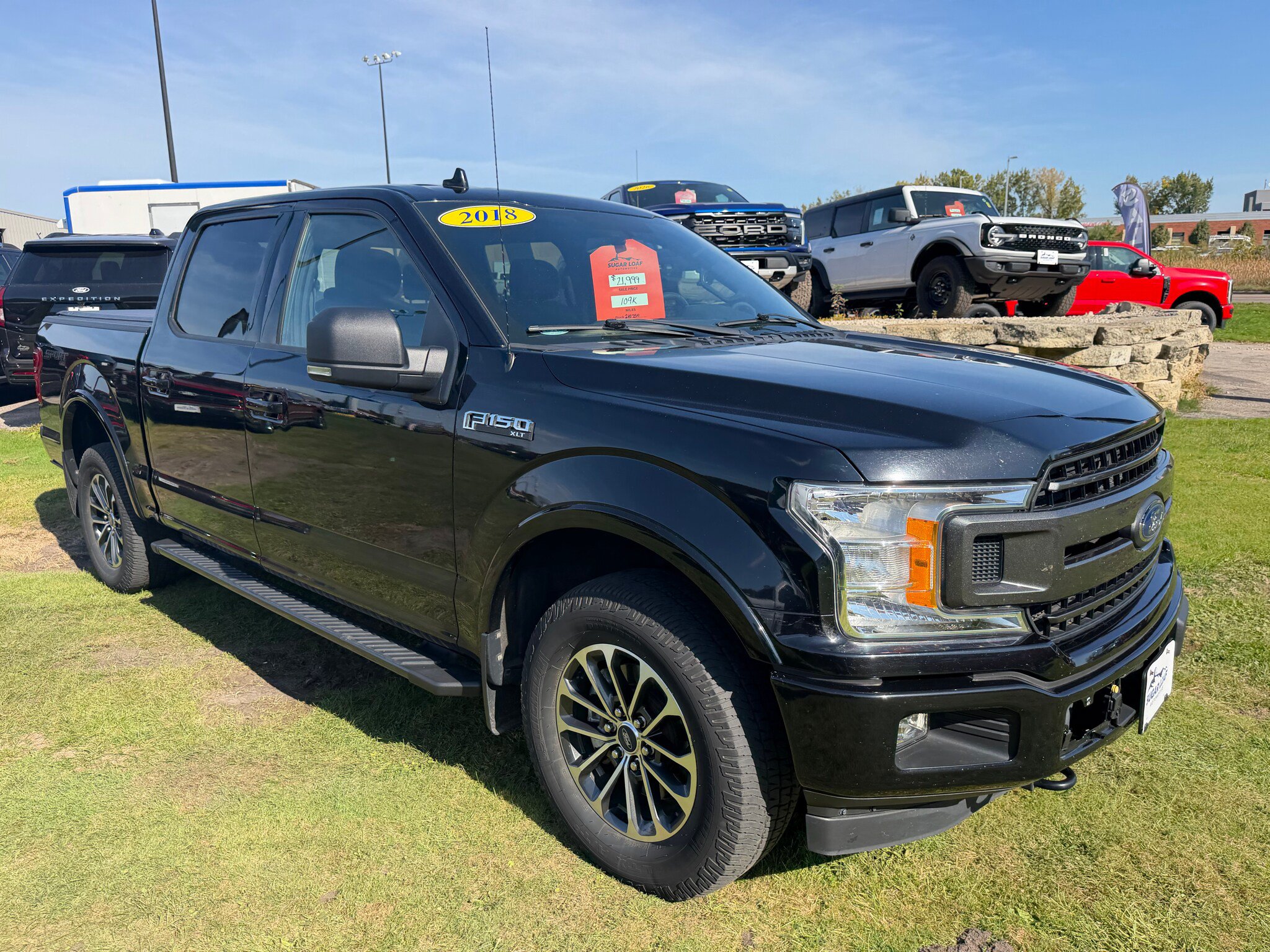 Used 2018 Ford F150 XLT w/ Equipment Group 302A Luxury AWD/4WD image 3