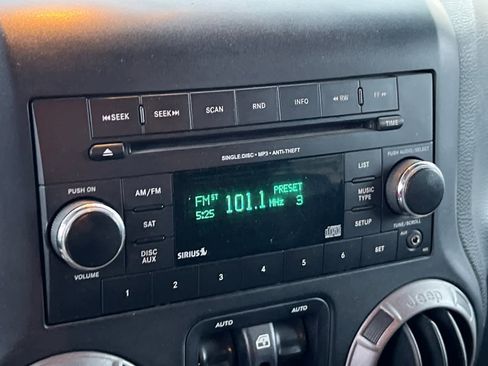 Used 2017 Jeep Wrangler Unlimited Sport w/ Quick Order Package 24S image 19