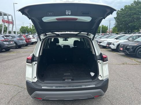 Used 2023 Nissan Rogue SV w/ SV Premium B Package FWD image 24