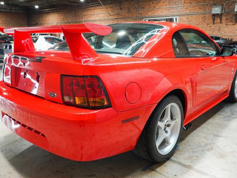 Used 2000 Ford Mustang Cobra RWD image 18