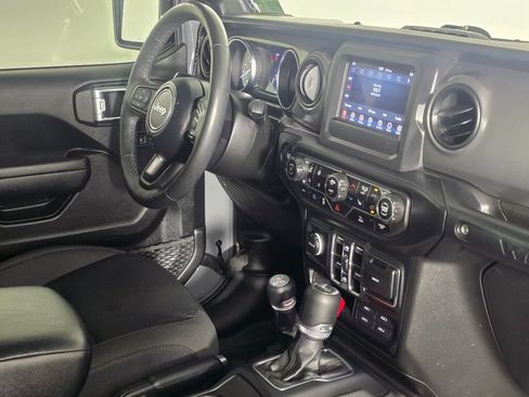 Used 2023 Jeep Wrangler Unlimited w/ Cold Weather Group AWD/4WD image 45