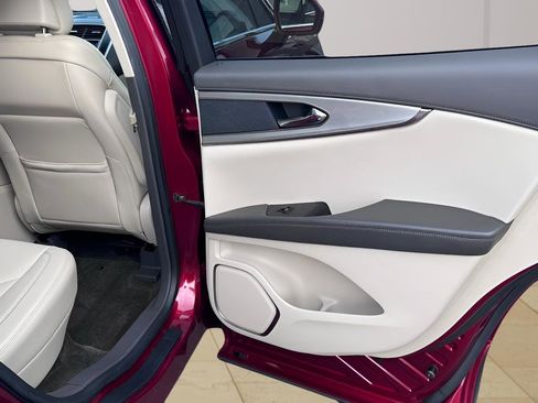 Used 2018 Lincoln MKX Premiere FWD image 29