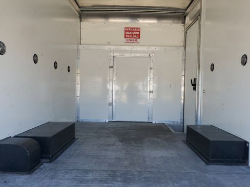 Used 2022 Ford E-350 and Econoline 350 Super Duty w/ Power Windows & Locks Group image 13