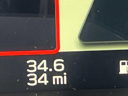 New 2025 Subaru Forester Limited image 32