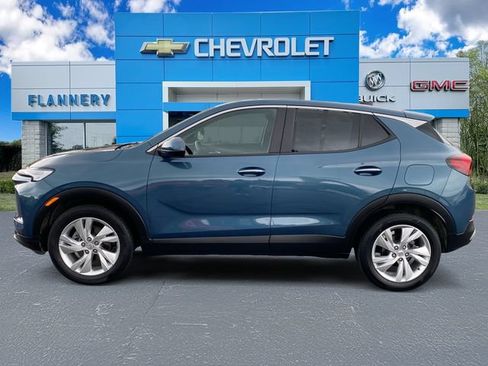Certified 2024 Buick Encore GX Preferred w/ Comfort Package FWD image 3