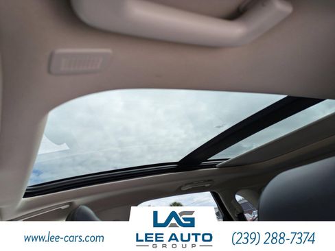 Used 2020 Ford Edge Titanium image 21