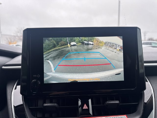 Used 2025 Toyota Corolla LE FWD image 22