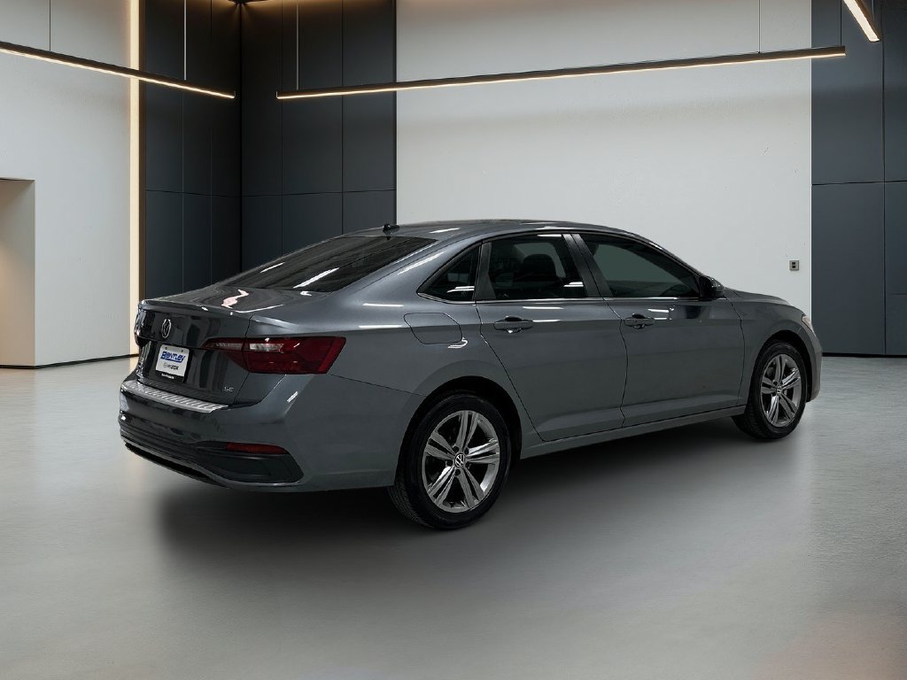 Used 2022 Volkswagen Jetta SE FWD image 6