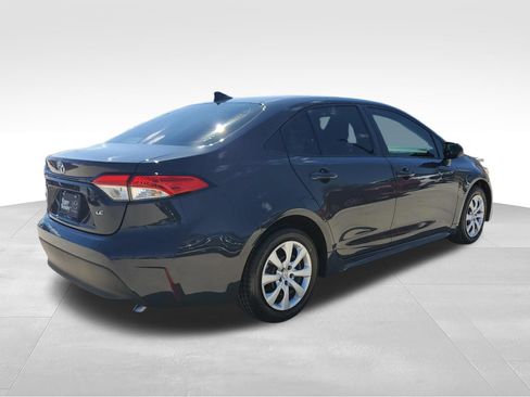 Used 2024 Toyota Corolla LE FWD image 5