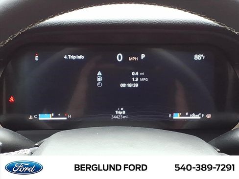 Used 2024 Jeep Grand Cherokee Altitude AWD/4WD image 23
