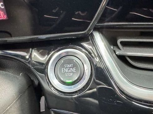 Used 2025 Chevrolet Trax LT w/ Driver Confidence Package image 23