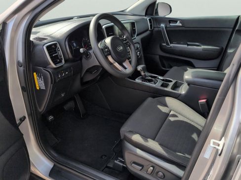 Used 2020 Kia Sportage LX w/ LX Popular Package image 31