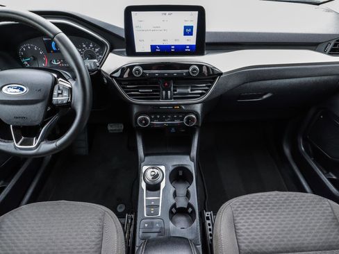 Used 2022 Ford Escape SE w/ Cold Weather Package image 27