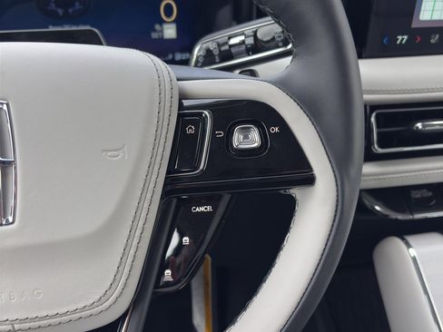 New 2026 Lincoln Aviator Reserve w/ Luxury Package AWD/4WD image 24