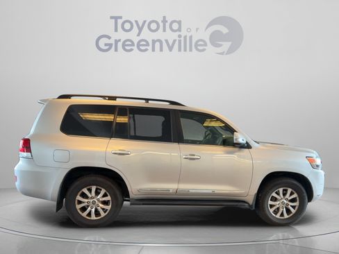 Used 2019 Toyota Land Cruiser AWD/4WD image 7
