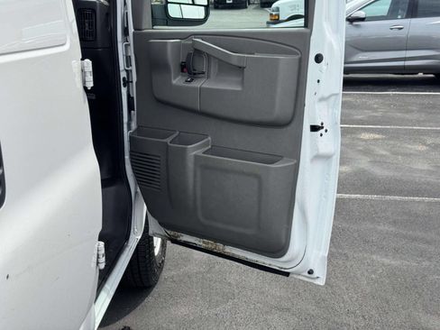 Used 2024 Chevrolet Express 2500 w/ Driver Convenience Package RWD image 12