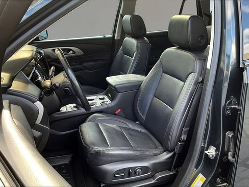 Used 2021 Chevrolet Traverse RS AWD/4WD image 18