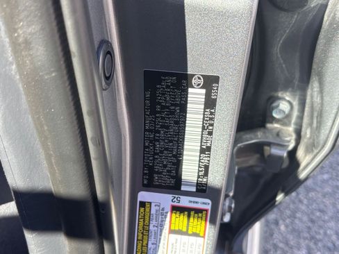 Used 2025 Toyota Camry SE image 24