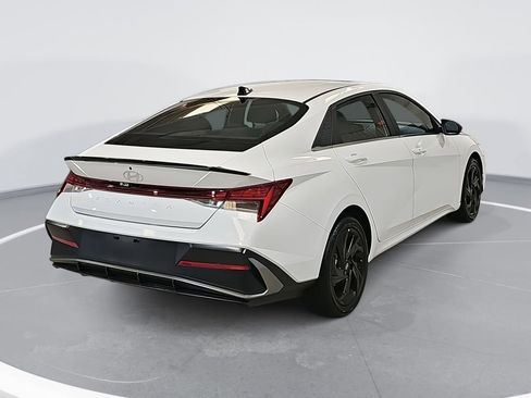 New 2026 Hyundai Elantra SEL Sport Premium FWD image 5