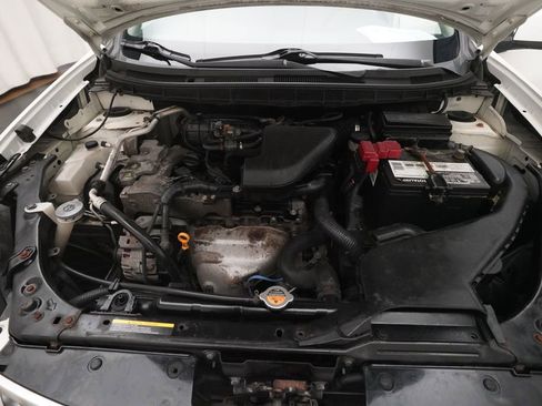 Used 2012 Nissan Rogue SV image 3