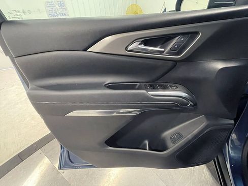 Used 2024 Chevrolet Traverse LT AWD/4WD image 21