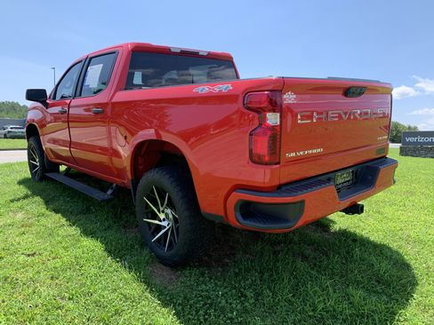 Used 2023 Chevrolet Silverado 1500 Custom AWD/4WD image 4