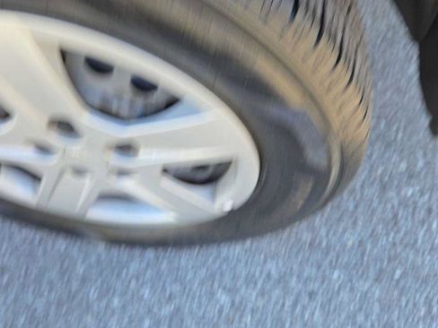 Used 2006 Chevrolet Equinox LS image 23