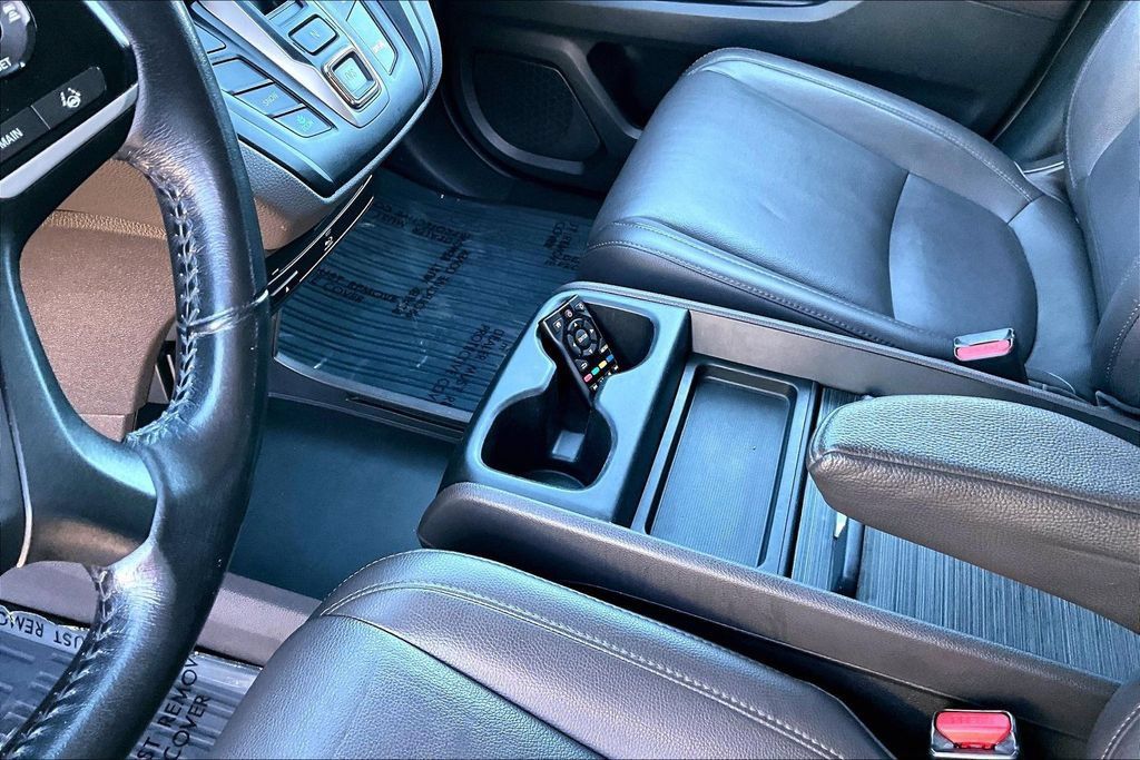 Used 2019 Honda Odyssey EX-L image 17