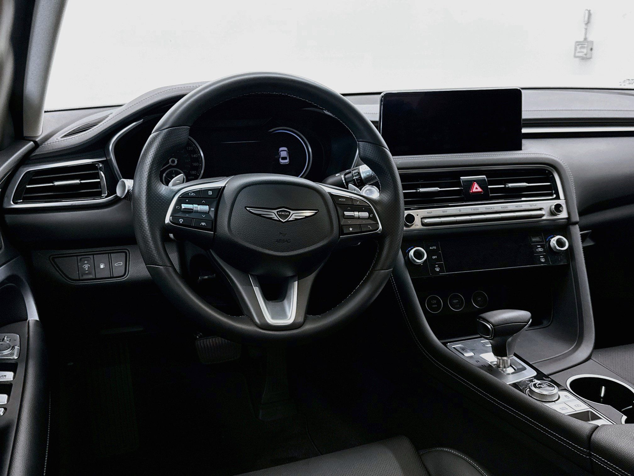 Used 2026 Genesis G70 2.5T RWD image 18