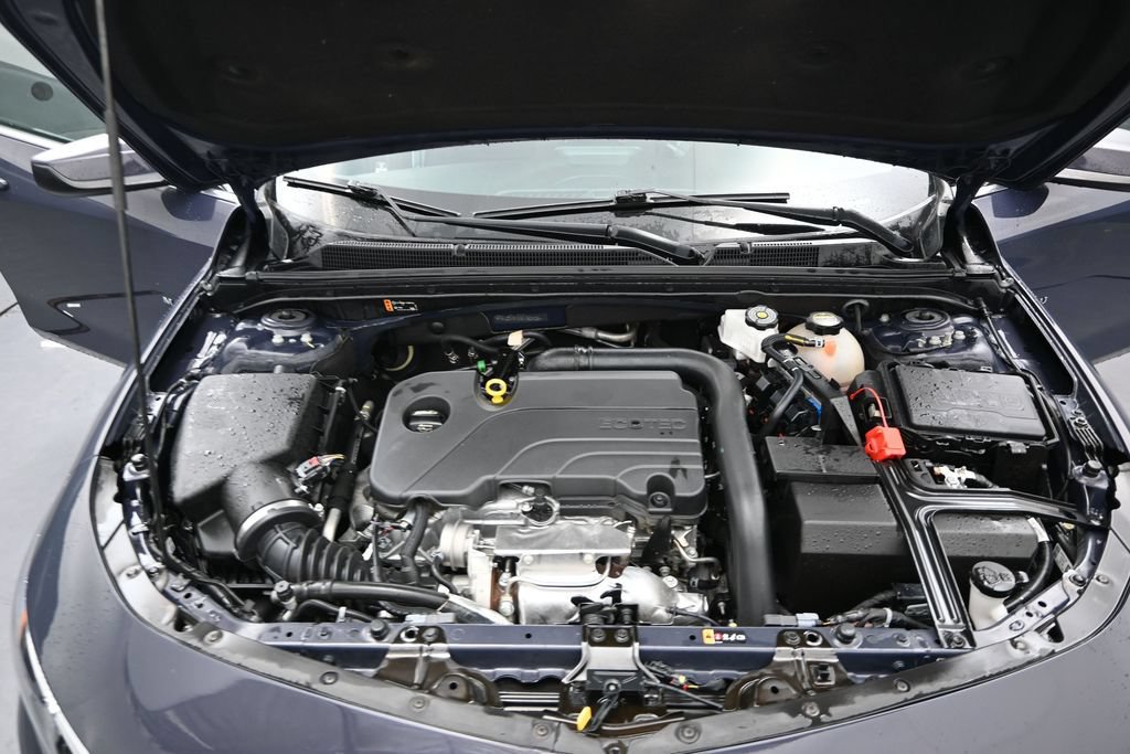Used 2025 Chevrolet Malibu LT FWD image 12