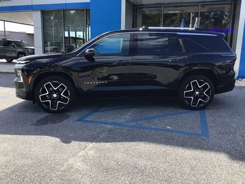 New 2026 Chevrolet Traverse High Country image 3