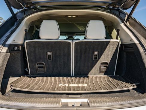 Used 2023 Acura MDX SH-AWD w/ Advance Package image 15