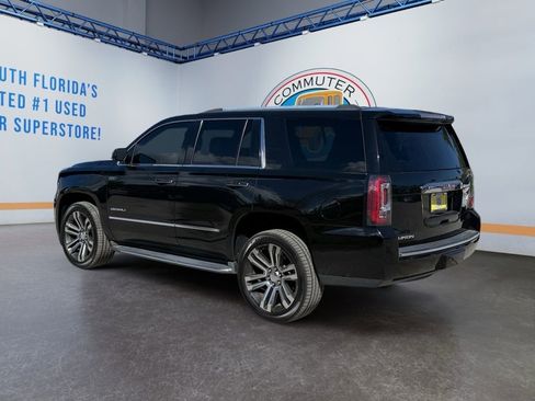 Used 2017 GMC Yukon Denali image 3