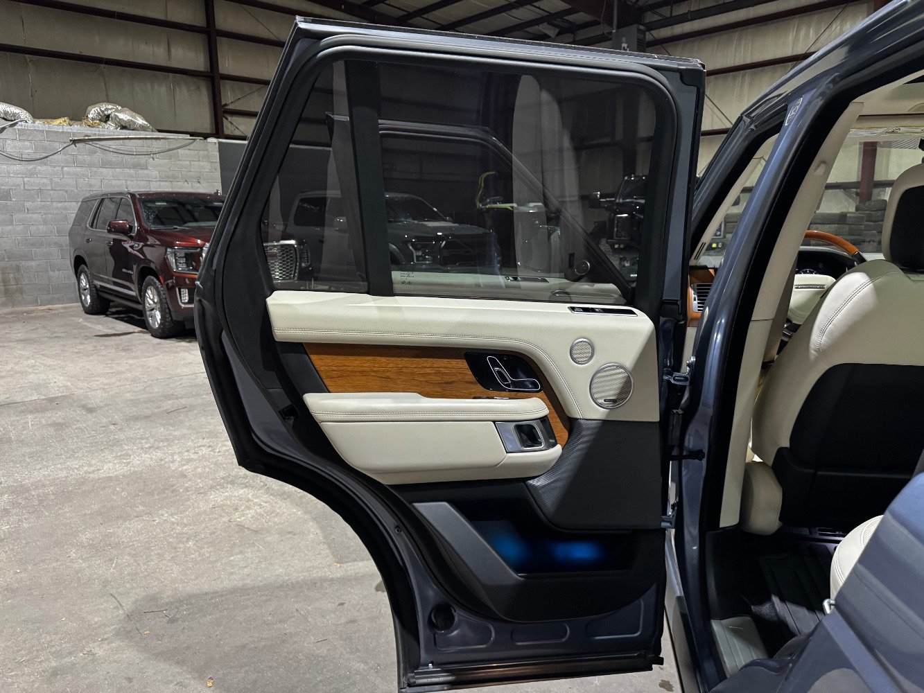 Used 2022 Land Rover Range Rover Westminster Edition AWD/4WD image 15