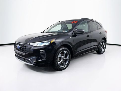 Used 2024 Ford Escape ST-Line w/ Tech Pack #1 image 3