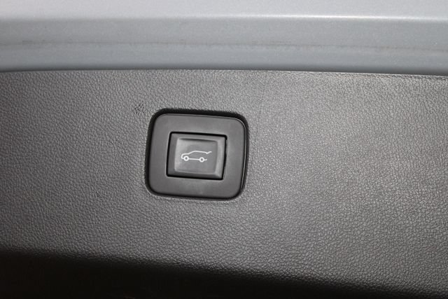 Used 2025 Buick Envista Preferred w/ Convenience II Package FWD image 30