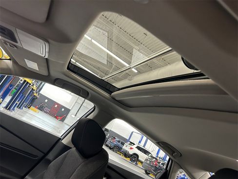 Used 2025 Honda Accord SE image 26