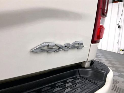 Used 2023 RAM 2500 Limited w/ Towing Technology Group AWD/4WD image 9