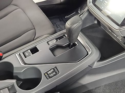 Certified 2025 Subaru Crosstrek 2.0i Premium image 15