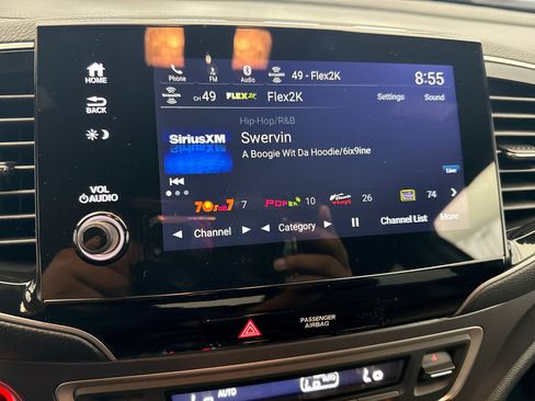 Used 2025 Honda Passport EX-L image 14