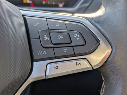 Certified 2023 Volkswagen Tiguan SE R-Line image 29