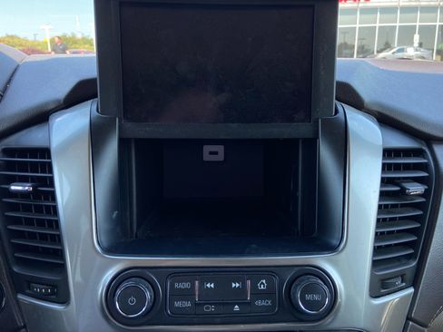 Used 2016 Chevrolet Suburban LTZ AWD/4WD image 34