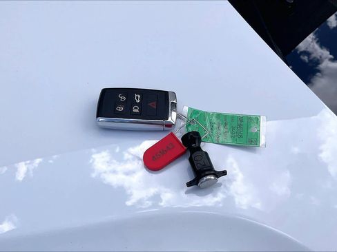 Used 2022 Land Rover Range Rover Westminster Edition image 14