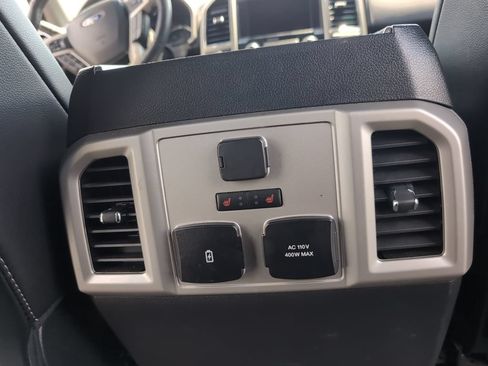 Used 2020 Ford F150 Lariat w/ Equipment Group 502A Luxury AWD/4WD image 12