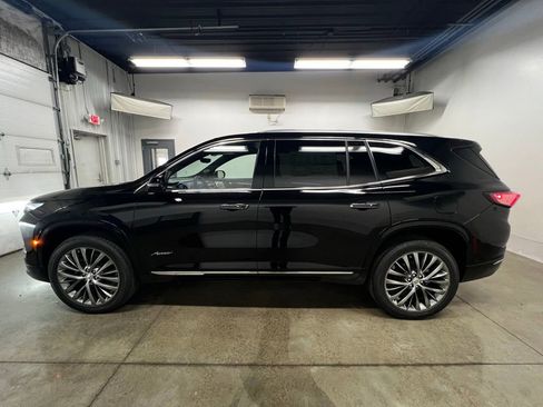 New 2026 Buick Enclave Avenir w/ Super Cruise Package AWD/4WD image 6