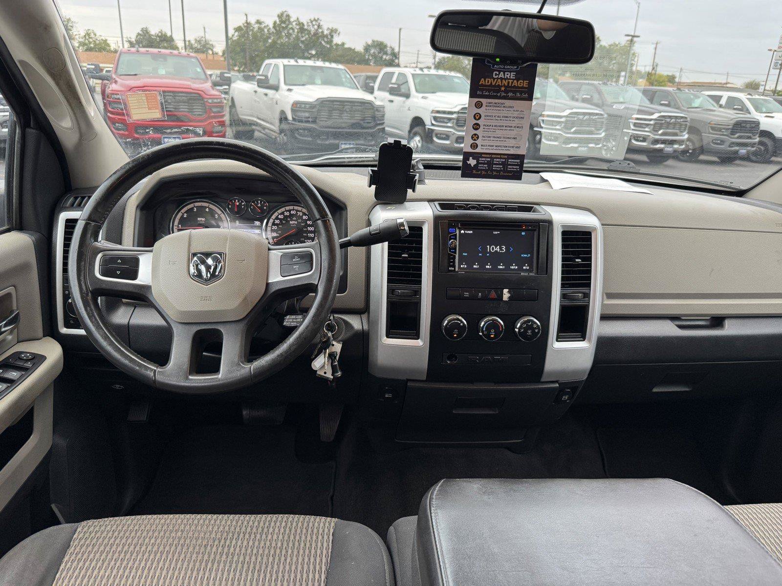 Used 2011 RAM 1500 Classic SLT w/ Luxury Group RWD image 21