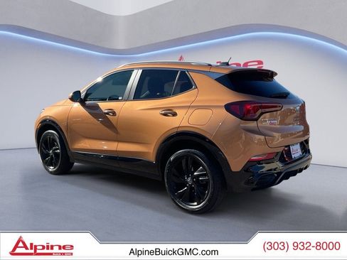 Used 2024 Buick Encore GX Sport Touring image 3