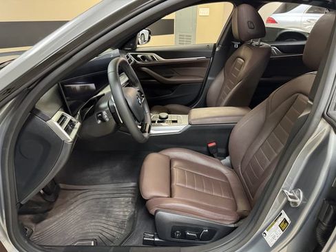 Used 2025 BMW 430i w/ Premium Package RWD image 8